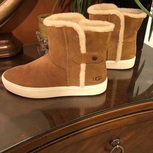 Ugg Priya Plush Sneaker Boot